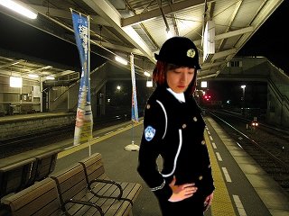 駅員変装