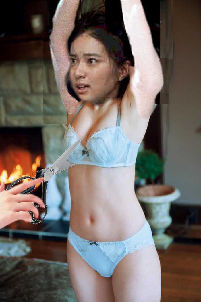 咲ブラジャー切り裂かれ