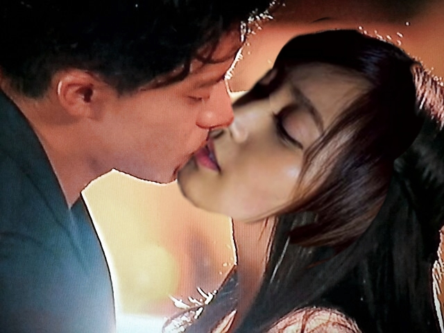 優弥と茉莉のキス